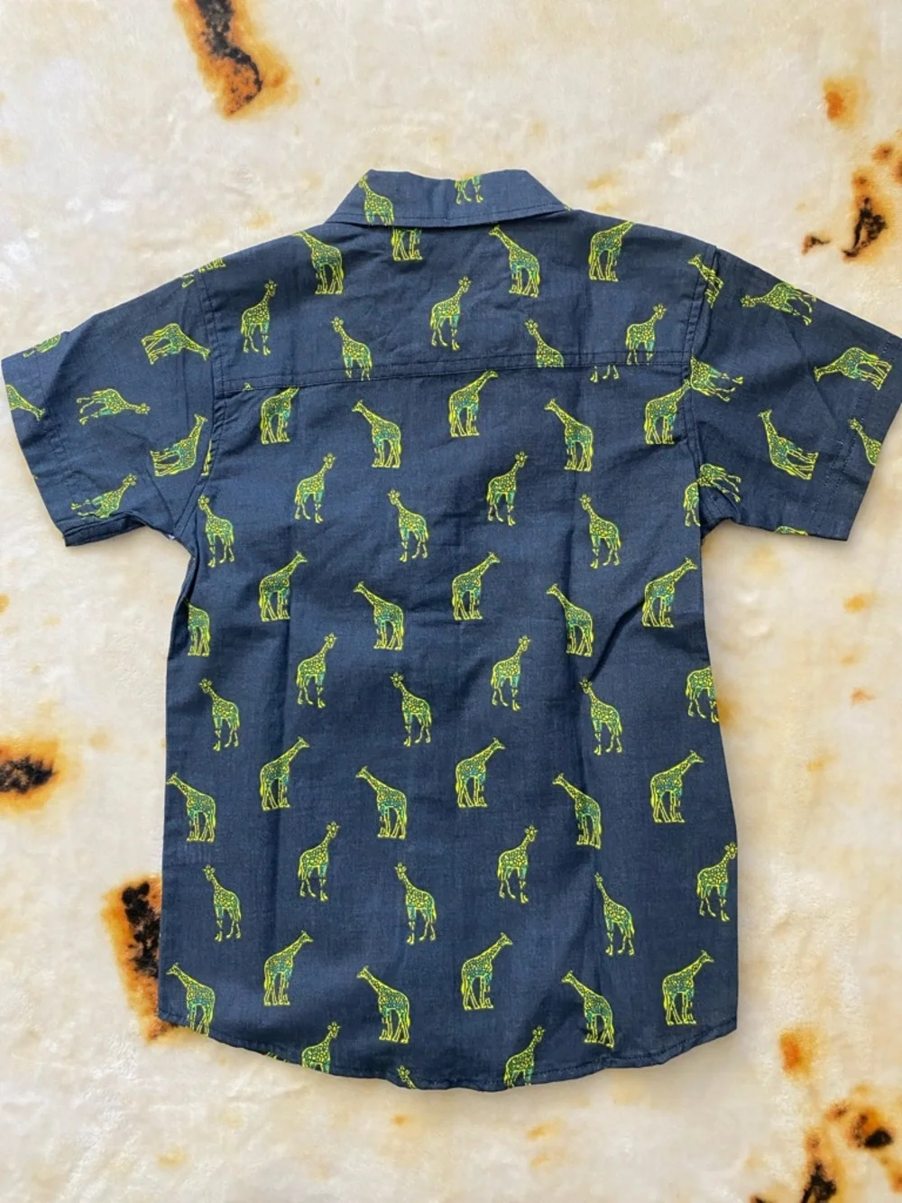 🦒 NWT Sovereign Code Short Sleeve Button Down Giraffe Print Shirt, Boys 7